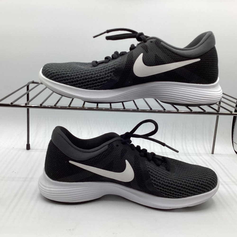 Nike Revolution 4 Black White Anthracite Running Shoes Women’s Size 8
